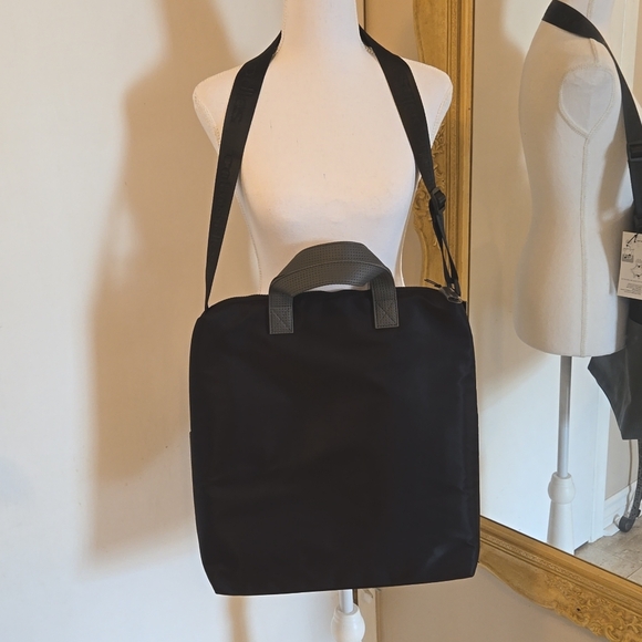 Caboodles Essential Tote by Simone Biles NWT - Picture 8 of 10